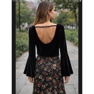 Mi‎ Ami Women's Solid Black Stretch Velour Velvet Low Back Shirt Whimsigoth Lg